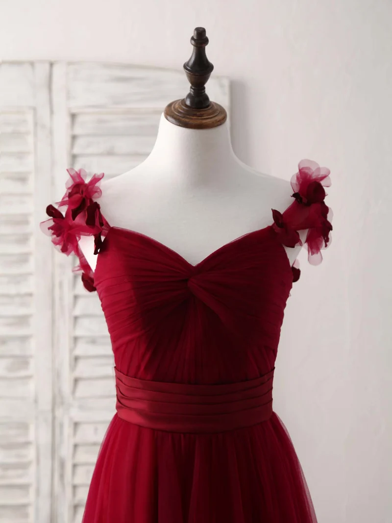 Robe de bal longue en tulle bordeaux, élégante et simple, idéale pour les demoiselles d'honneur