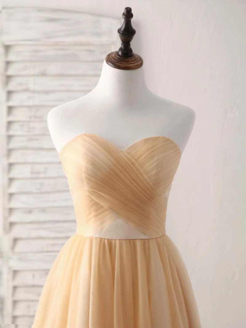 Robe de bal courte élégante en tulle champagne, robe de demoiselle d'honneur chic pour les occasions spéciales
