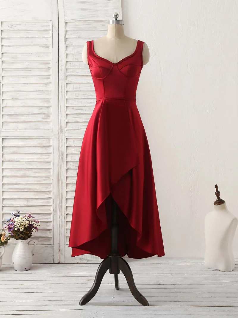 Robe de bal bordeaux élégante à col en V, idéale pour les demoiselles d'honneur et les soirées