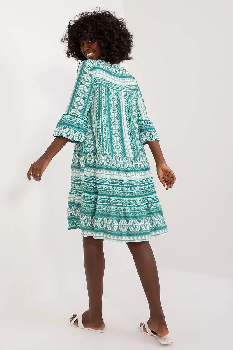 Robe bohème verte et blanche manches 3/4