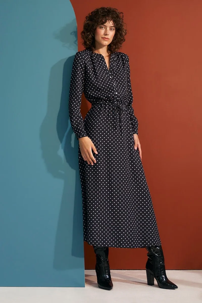 Robe longue à pois manche longue