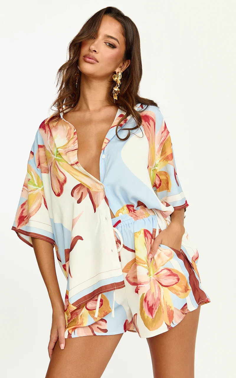 Robyn Shirt - Button Front Short Sleeve Shirt in Retro Flower Border Print