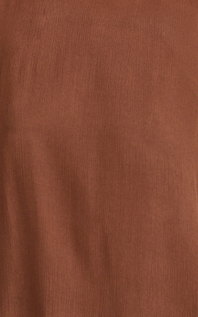 Makenna Top - Crinkle Shell Top in Chocolate