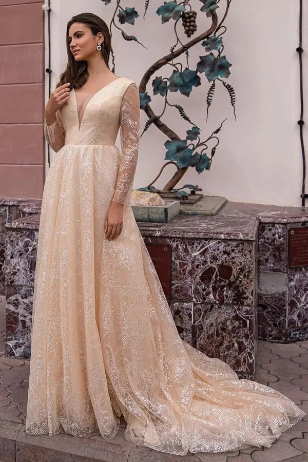Robe de mariée scintillante à col en V et coupe trapèze, avec manches longues élégantes et détails pailletés