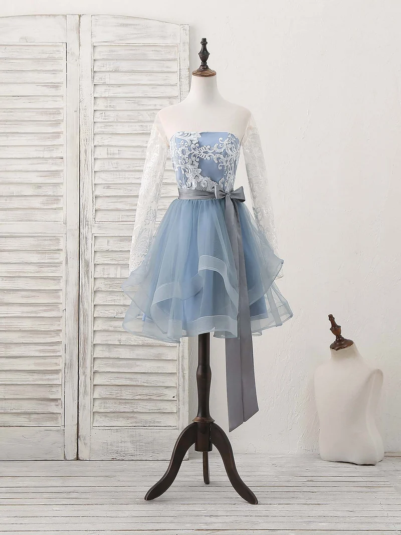 Robe courte élégante en tulle gris pour demoiselles d'honneur et occasions spéciales
