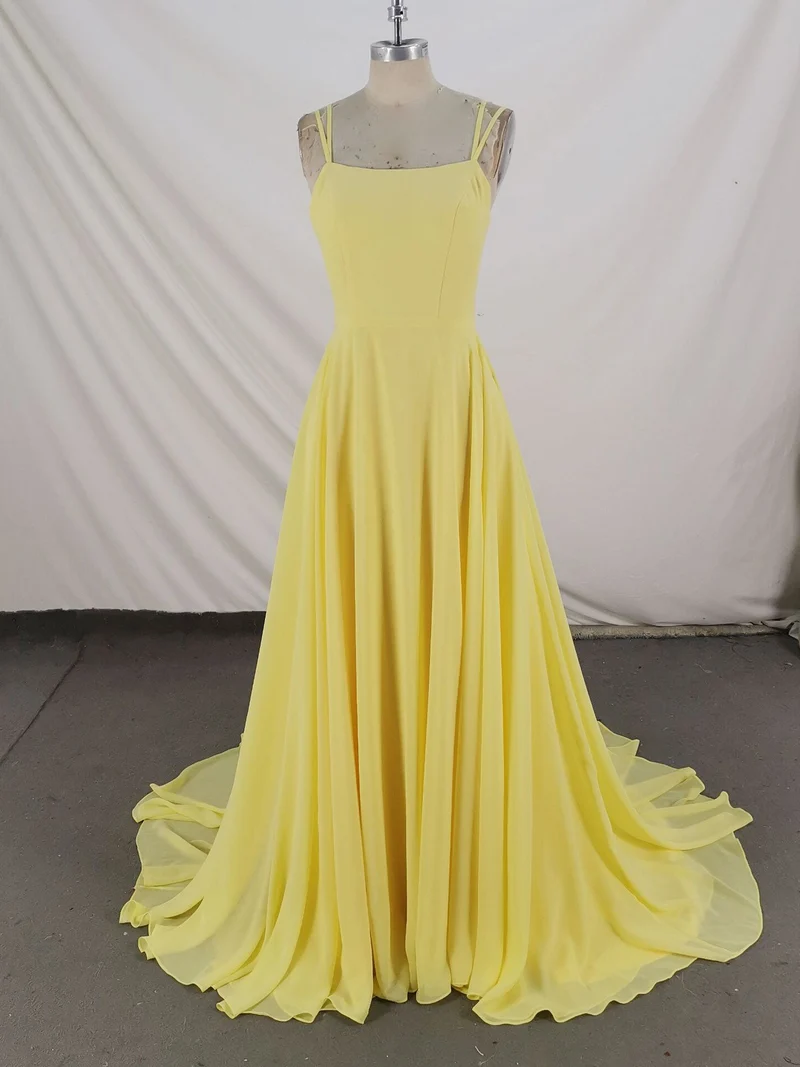 Robe de bal longue et fluide en mousseline jaune pour occasions spéciales et soirées