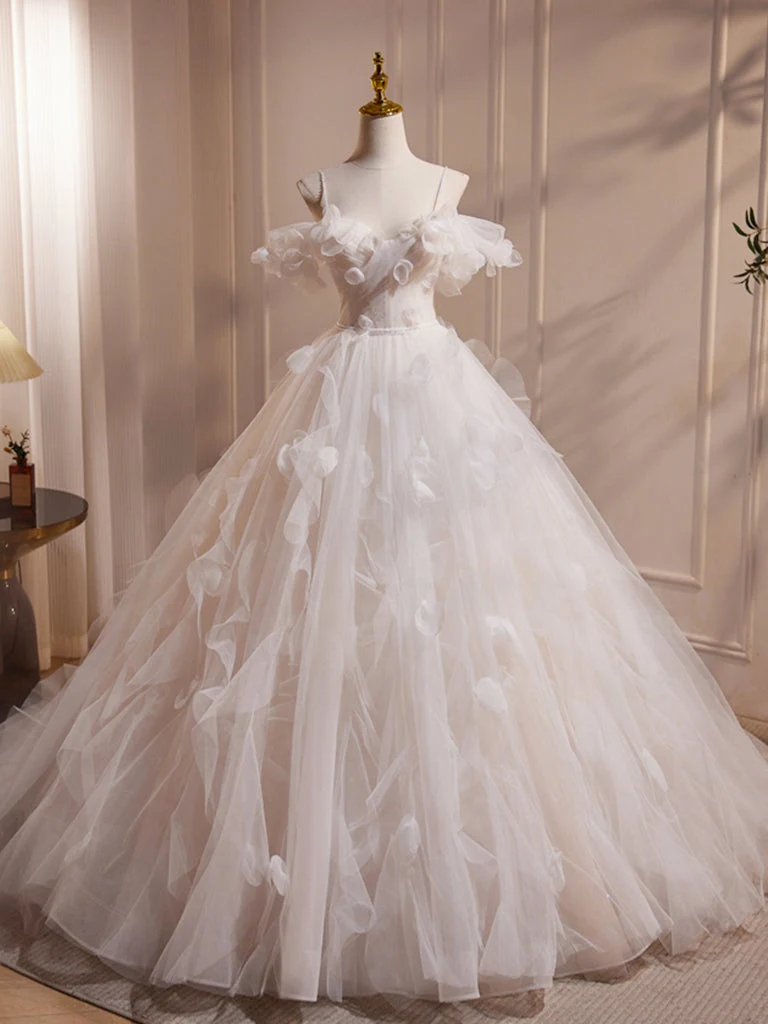 Robe de bal élégante en tulle blanc à épaules dénudées et coupe trapèze : une robe parfaite pour un Sweet Sixteen