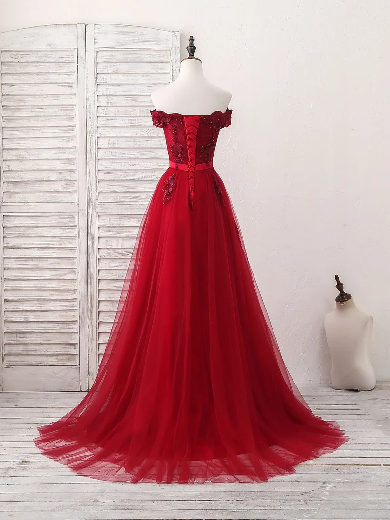 Robe de soirée longue élégante bordeaux en tulle et dentelle à épaules dénudées