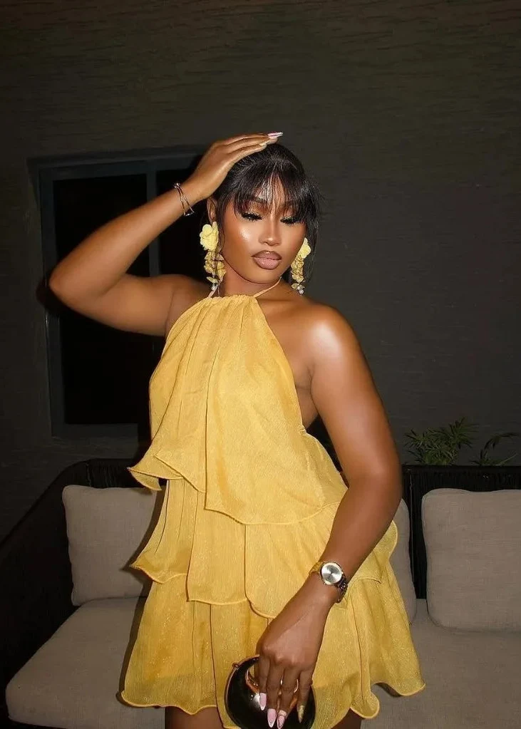 Robe jaune bohème chic à volants pour femme