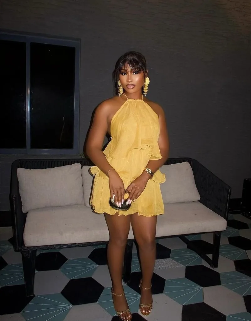 Robe jaune bohème chic à volants pour femme