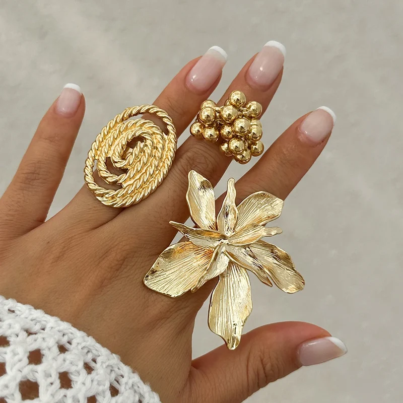 Grosse Bague Doree Vintage