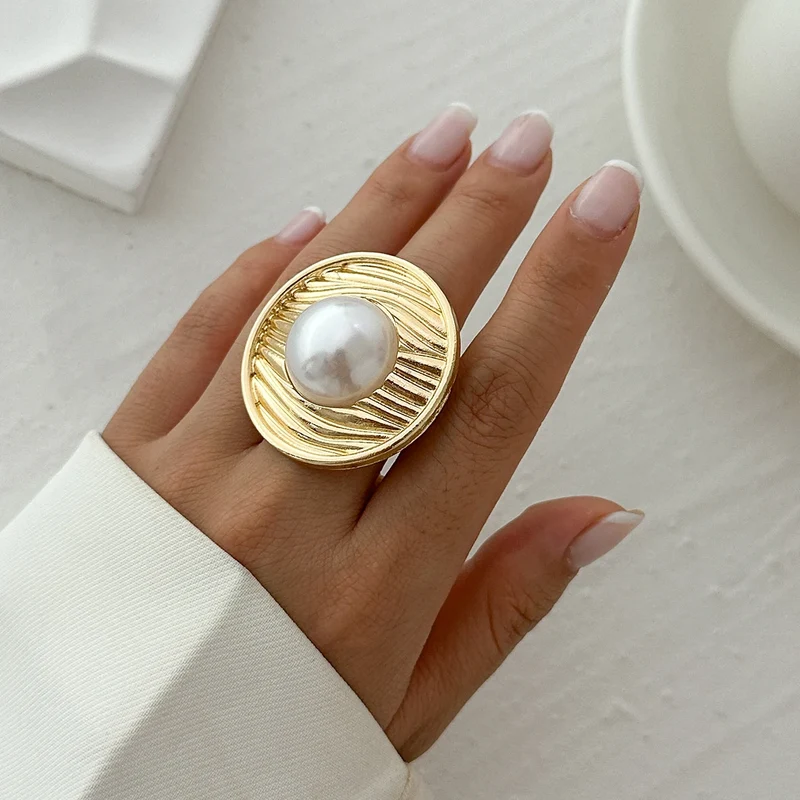 Grosse Bague Doree Vintage