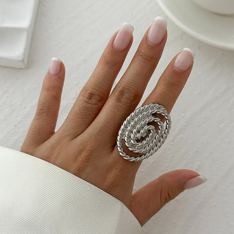 Grosse Bague Doree Vintage