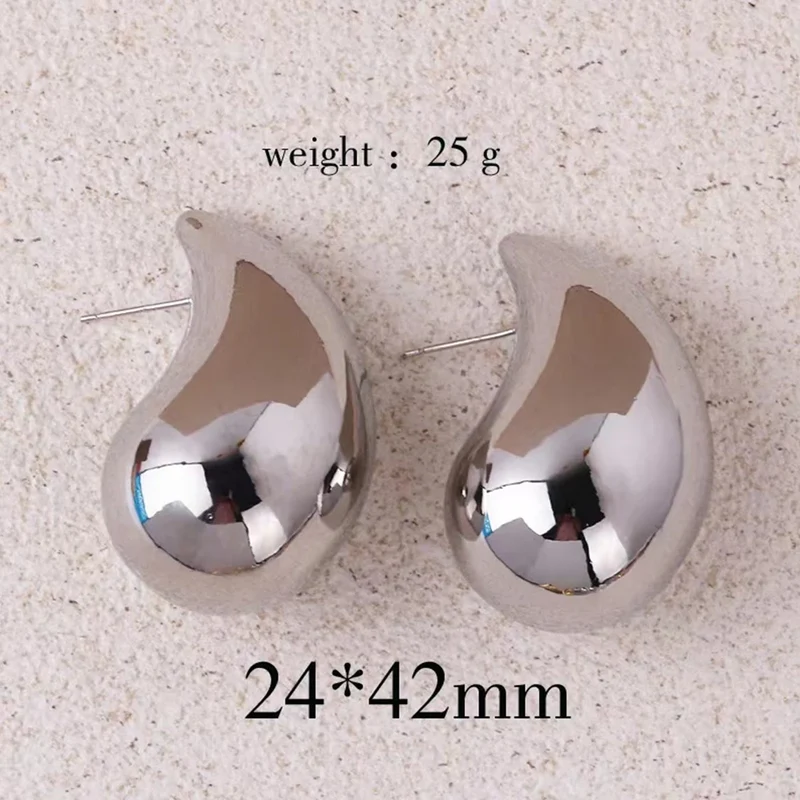 Boucles d’oreilles gouttes dorées femme