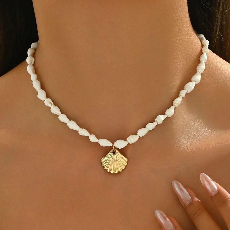 Collier bohème chic femme en coquillage