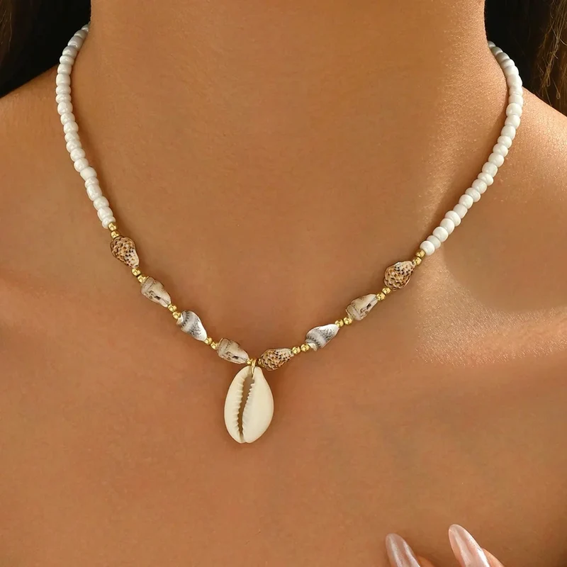 Collier bohème chic femme en coquillage