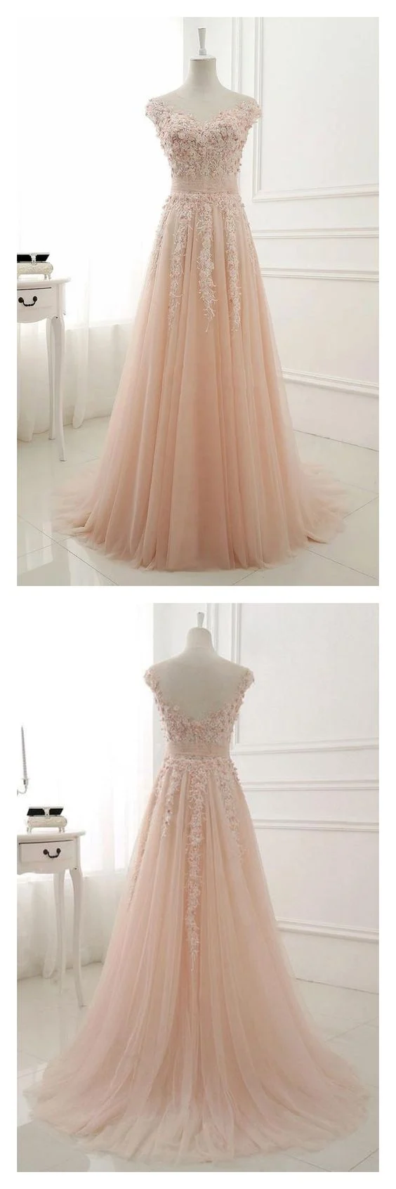 Robe de mariée rose pâle unique en tulle à fleurs romantiques