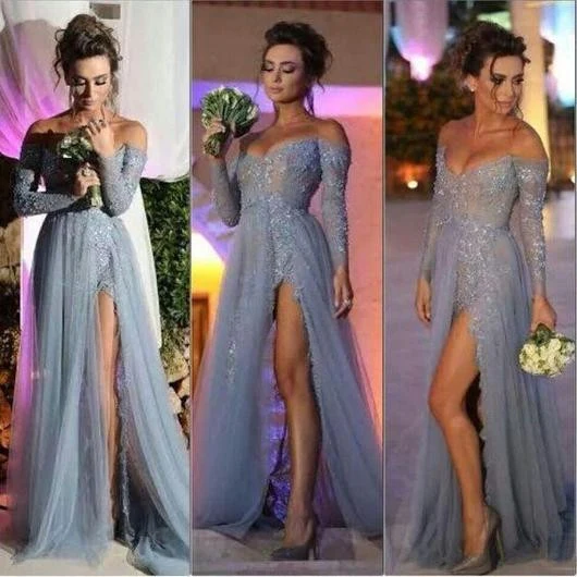Robe de bal bleu poussiéreux à paillettes avec manches et fente latérale