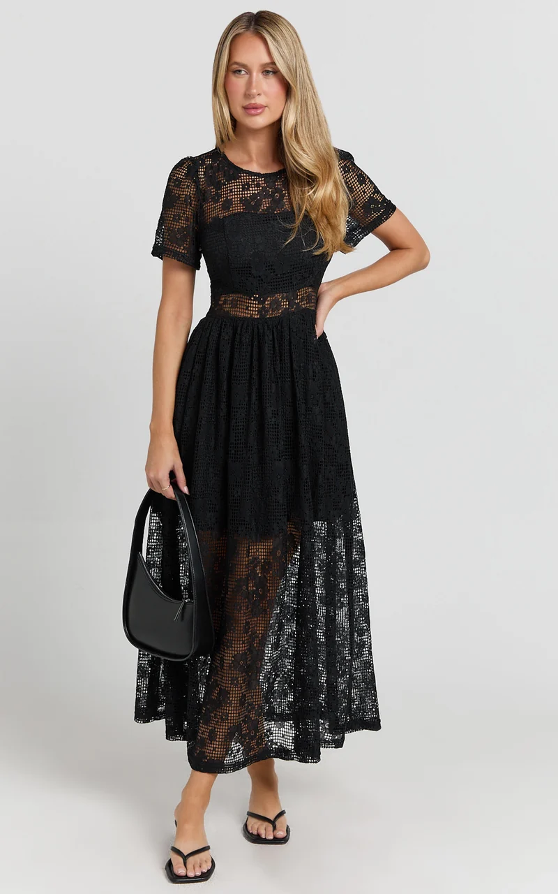 Leon Midi Dress - Short Sleeve Dress in Black