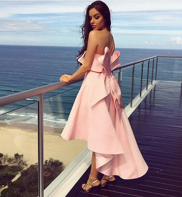 Robes de demoiselle d'honneur roses sans bretelles, tendance, avec nœud chic dans le dos, GDC1002