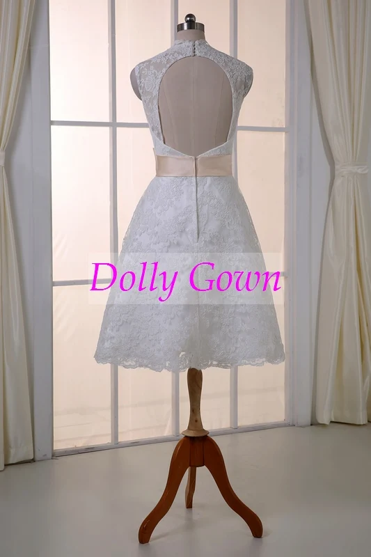 Robe de mariée courte en dentelle longueur genou avec dos ouvert | Robe de mariée courte en dentelle
