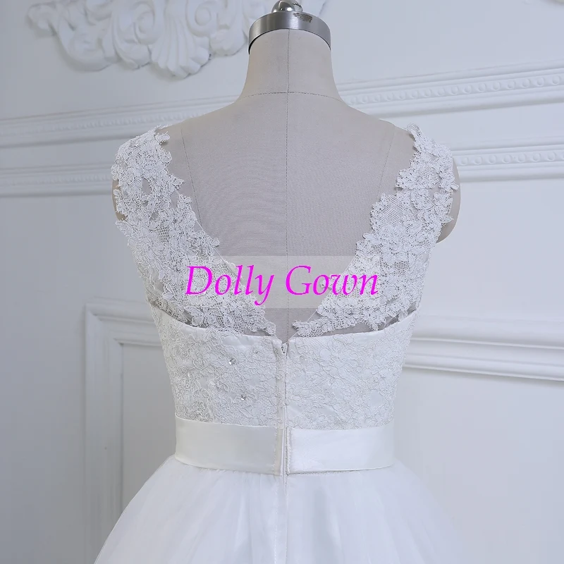 Robe de mariée modeste en dentelle, courte, longueur thé, avec bas en tulle