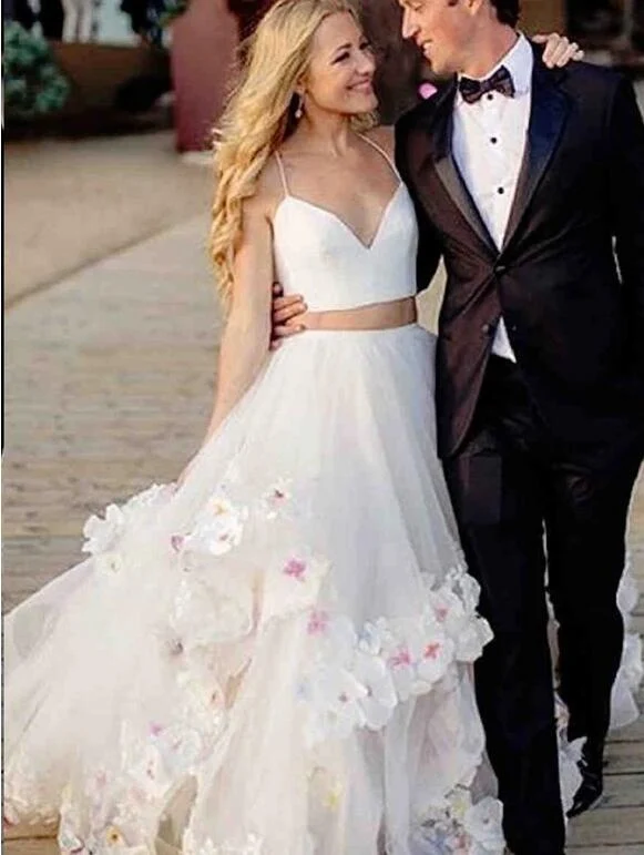 Robe de mariée longue à bretelles spaghetti en deux pièces unique avec jupe à fleurs colorées faites à la main