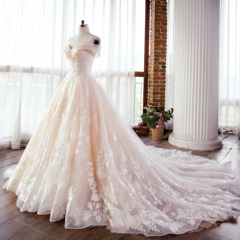 Luxe Champagne dentelle épaules dénudées Poofy robe de bal pour mariage robe de mariée bouffante 20082203