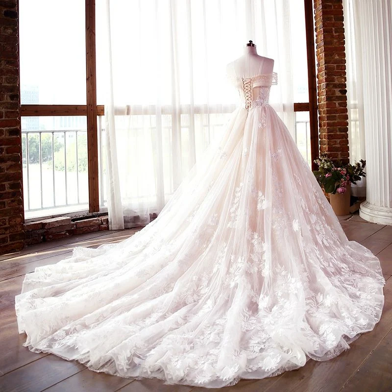 Luxe Champagne dentelle épaules dénudées Poofy robe de bal pour mariage robe de mariée bouffante 20082203