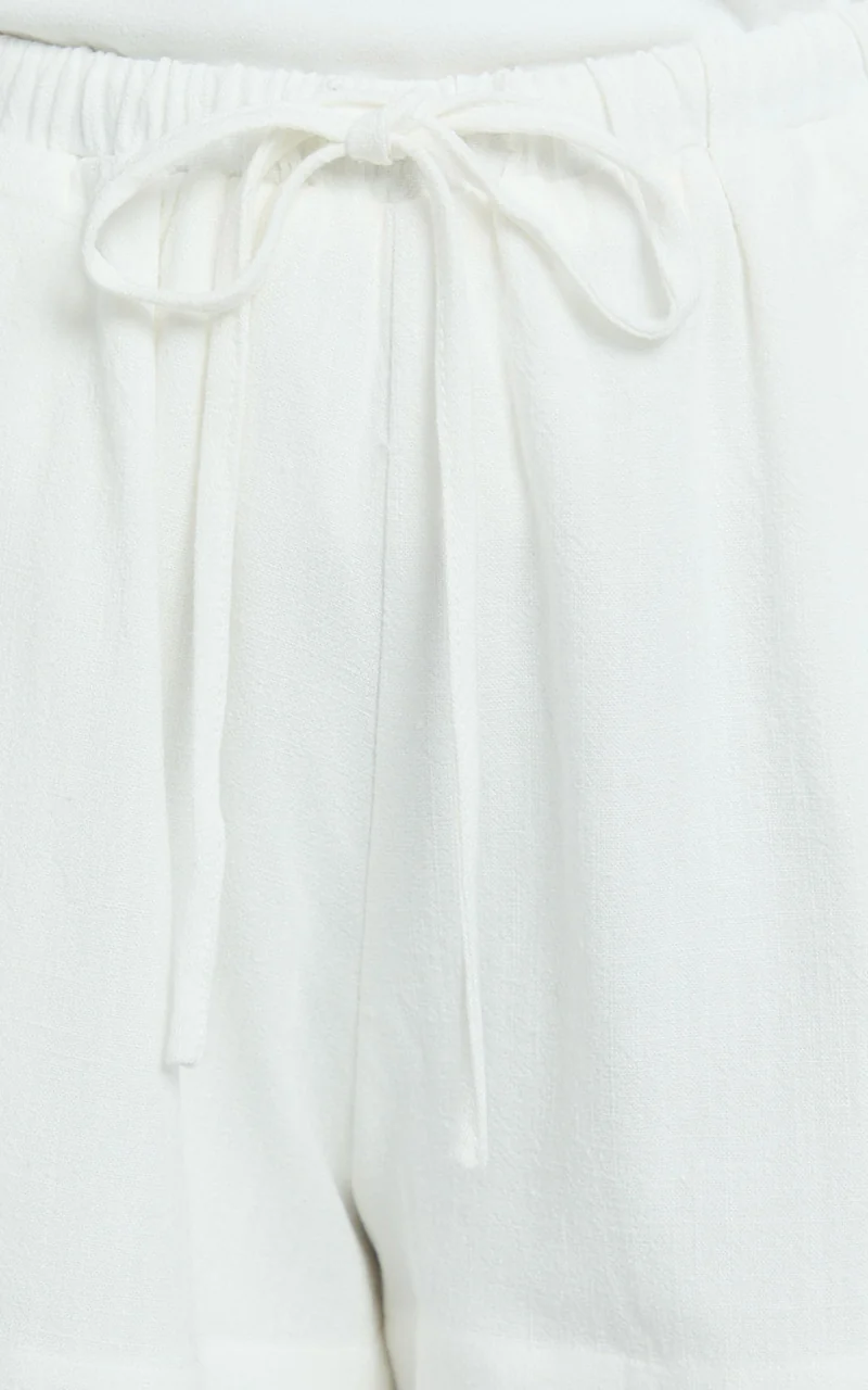 Olivia Shorts - Drawstring Relaxed Linen Shorts in White