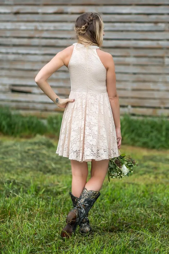 Dusty Country Robes de demoiselle d'honneur courtes en dentelle rustique avec bottes de cowboy