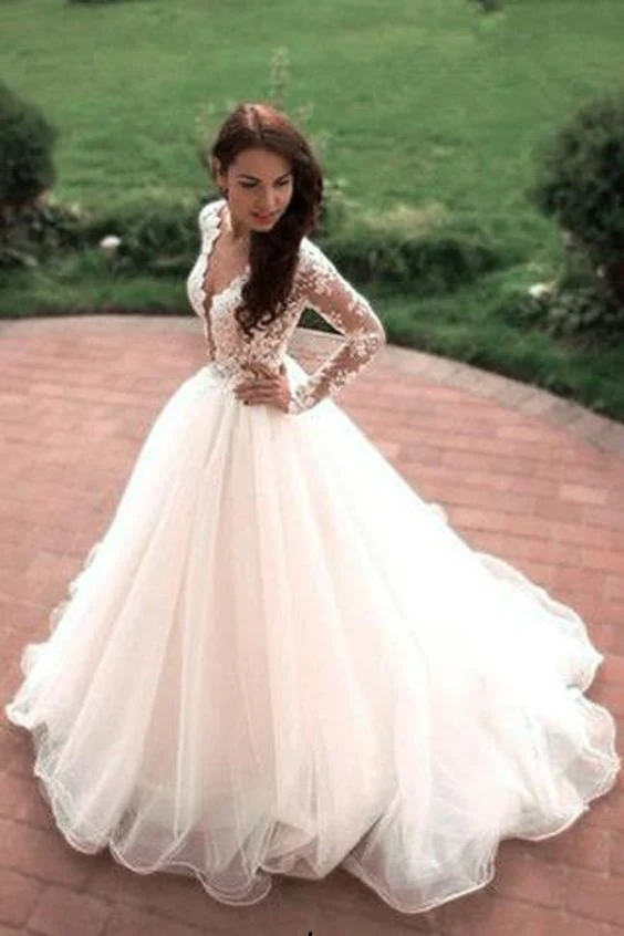 Robe de mariée formelle de célébrité en dentelle transparente à manches longues