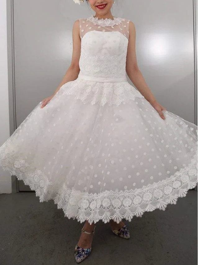 Style rétro superbe robe de mariée modeste de longueur de thé de style des années 1950 à pois