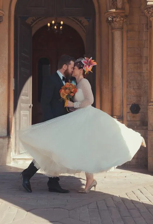 Robe de mariée Vintage à manches longues en dentelle à pois, Style années 50, longueur thé, robe de mariée courte de campagne