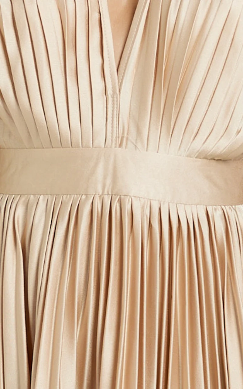 Della Midi Dress - Plunge Neck Short Sleeve Pleated Dress in Champagne