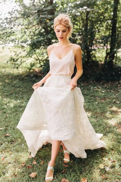 Robe de mariée décontractée en dentelle, style bohème, longue, deux pièces, haut court, bretelles spaghetti