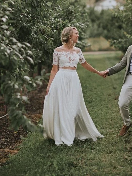 Robe de mariée 2 pièces en dentelle à manches rustiques avec jupe et poches en mousseline