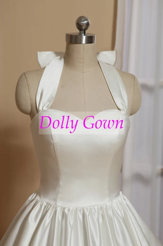 Robe de mariée longueur thé Rockabilly à col licou | Robe de mariée pin-up des années 1950
