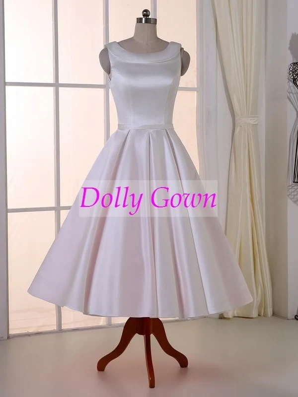 Robe de mariée courte de style vintage à col rond des années 1950