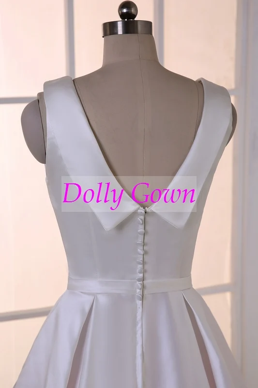 Robe de mariée courte de style vintage à col rond des années 1950
