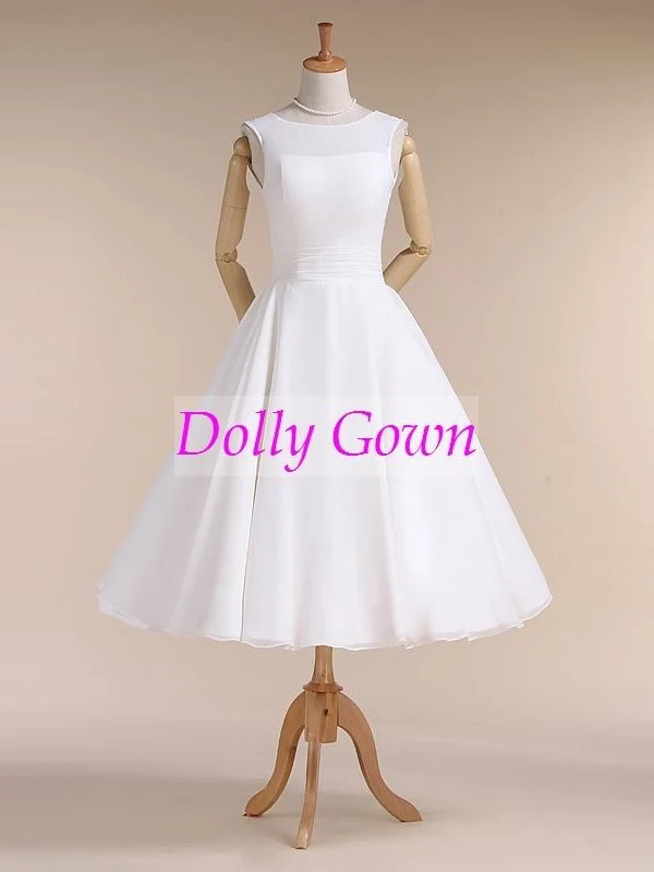 Robe de mariée longueur thé style vintage à col bijou des années 50 pour les mariées plus âgées de plus de 40 ans