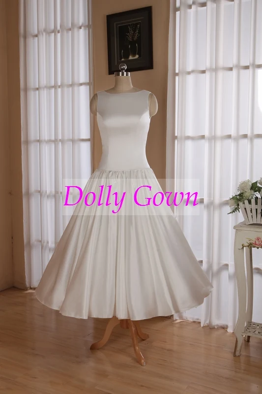 Robe de mariée modeste d'inspiration vintage des années 50, longueur cheville, bateau (grande taille disponible)
