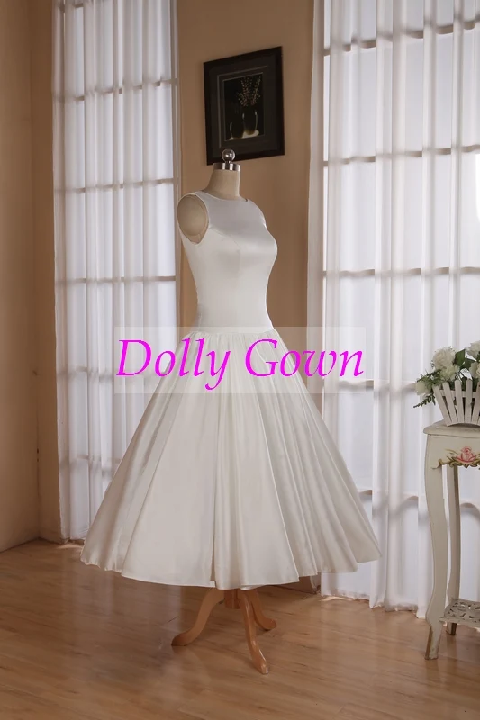 Robe de mariée modeste d'inspiration vintage des années 50, longueur cheville, bateau (grande taille disponible)