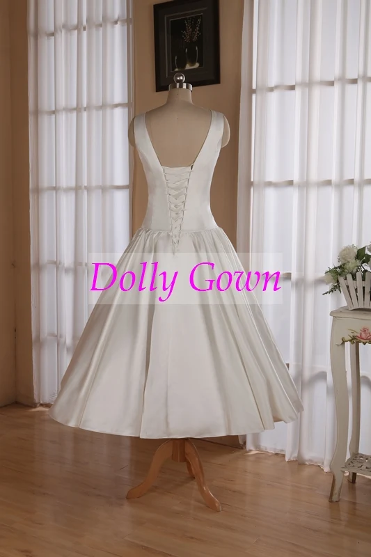 Robe de mariée modeste d'inspiration vintage des années 50, longueur cheville, bateau (grande taille disponible)