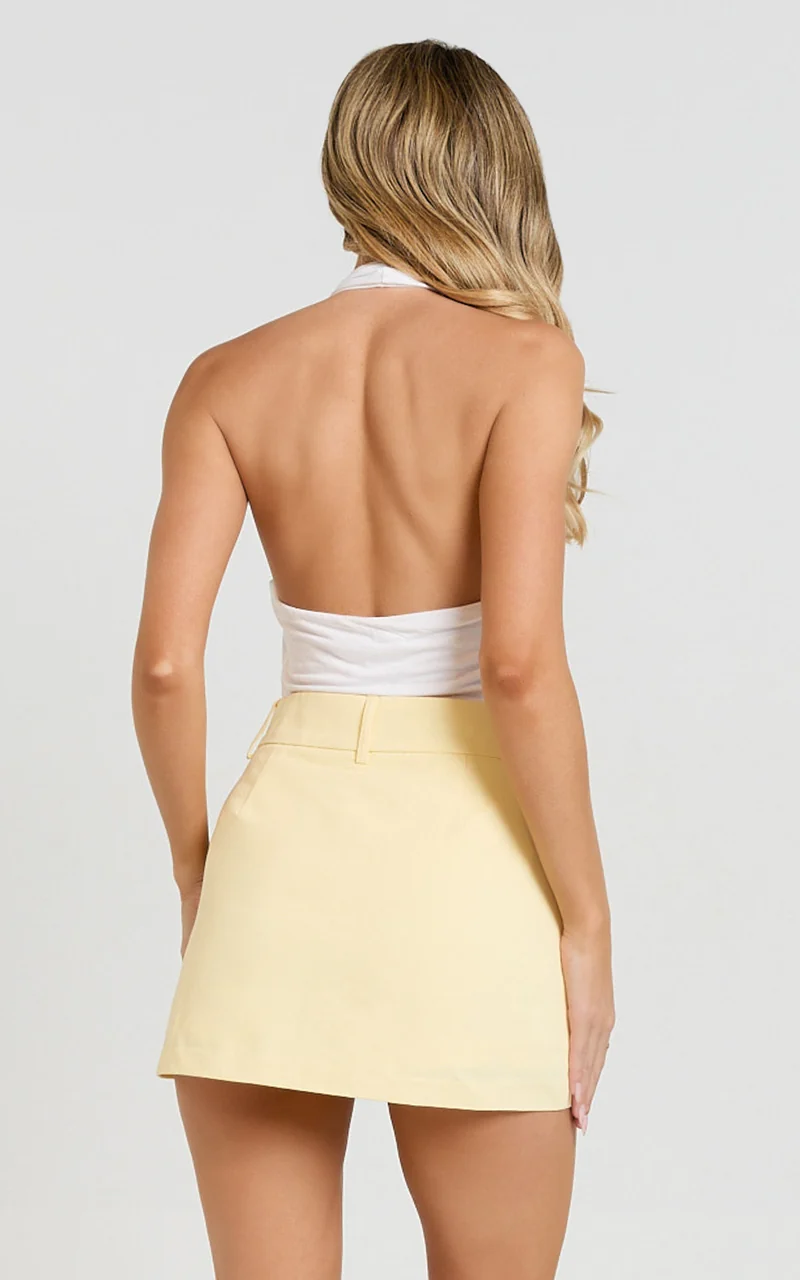 Virginia Skort - Mid Waisted Tailored Skort in Pastel Yellow
