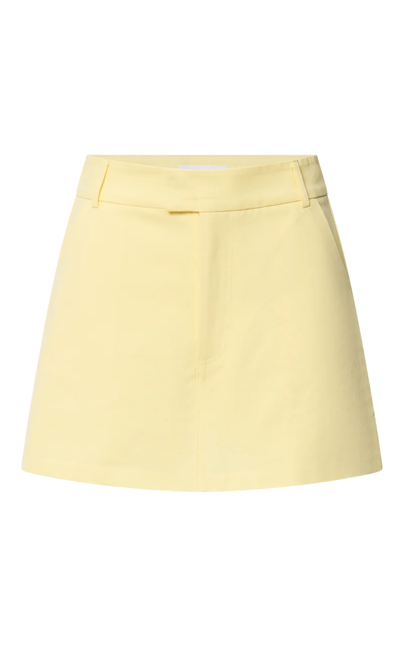 Virginia Skort - Mid Waisted Tailored Skort in Pastel Yellow