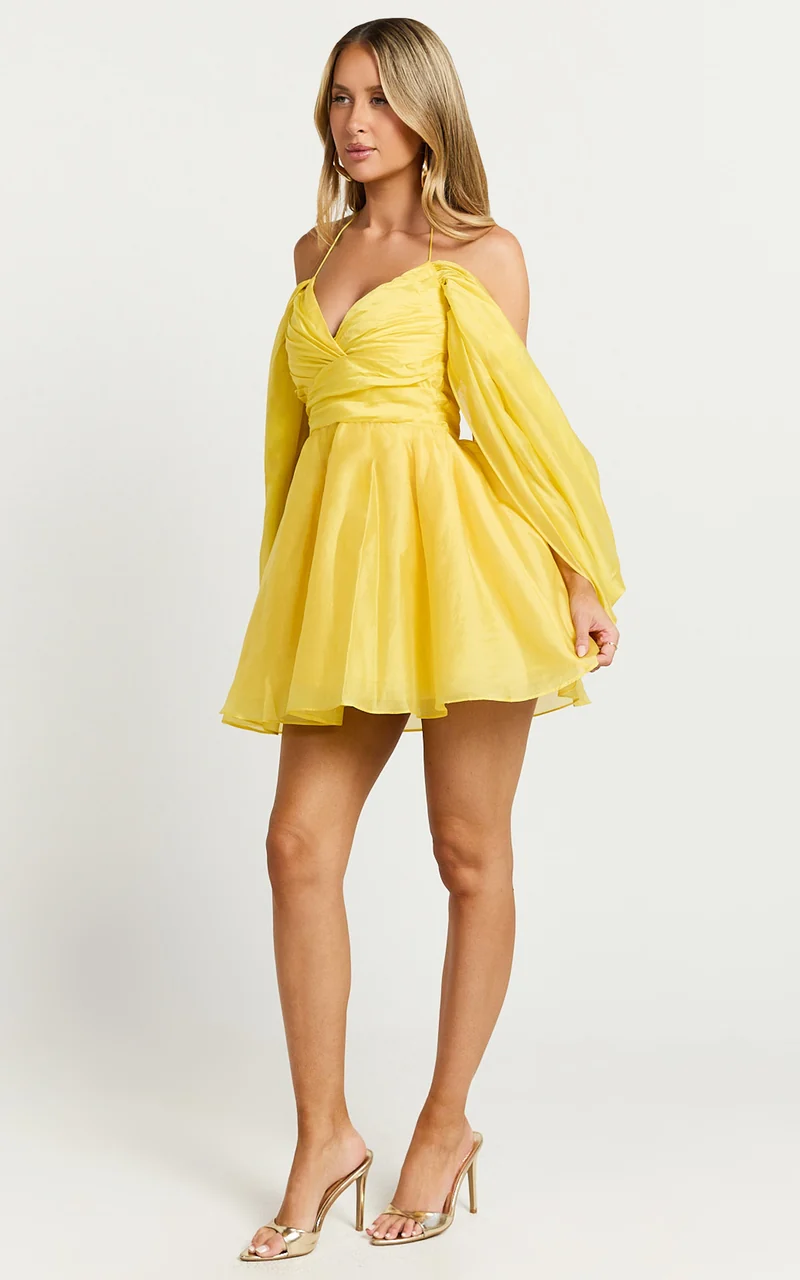 Amalie The Label - Thalia Sweetheart Off Shoulder Mini Dress in Yellow