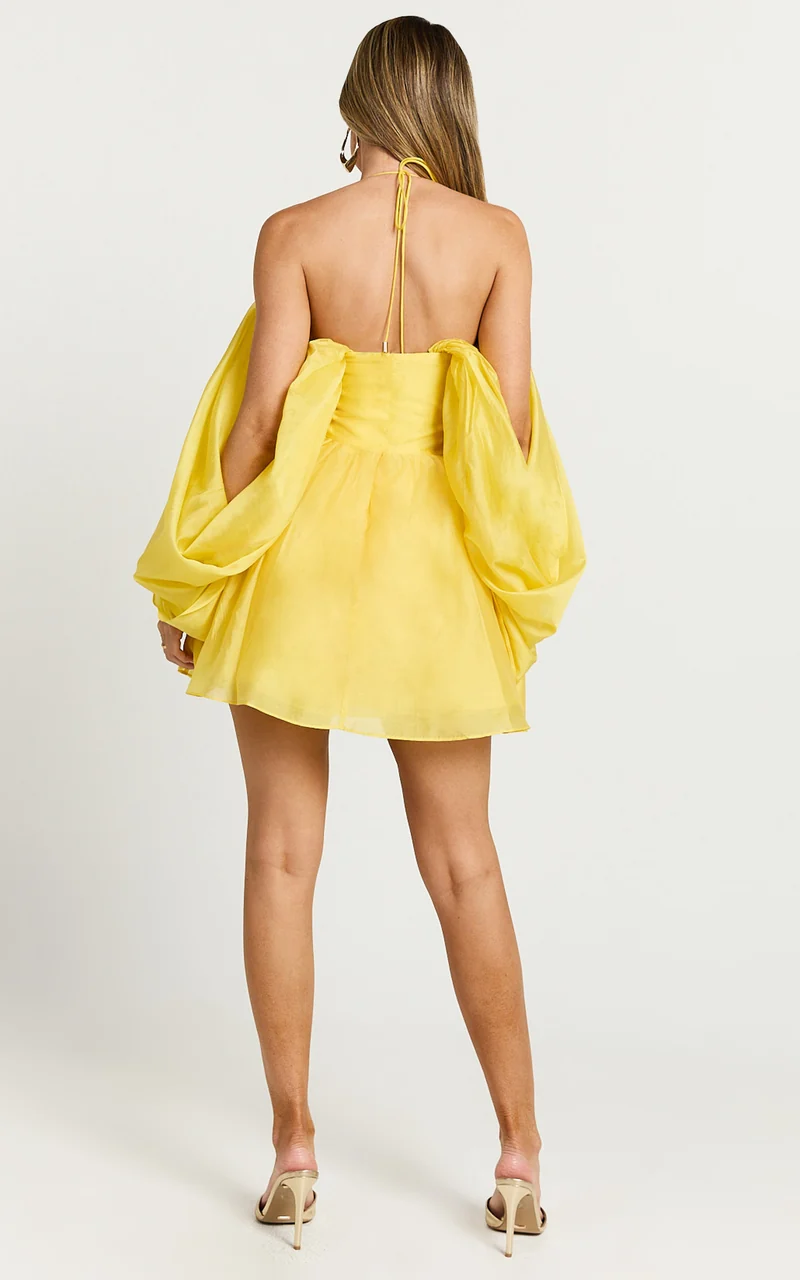 Amalie The Label - Thalia Sweetheart Off Shoulder Mini Dress in Yellow