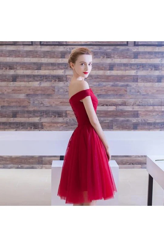 Robe de bal courte en tulle rouge à épaules dénudées robe de soirée rouge