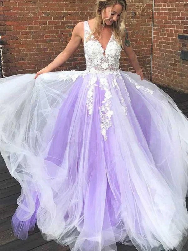 Robe de princesse en tulle lavande, décolleté plongeant en V, robe de bal bouffante